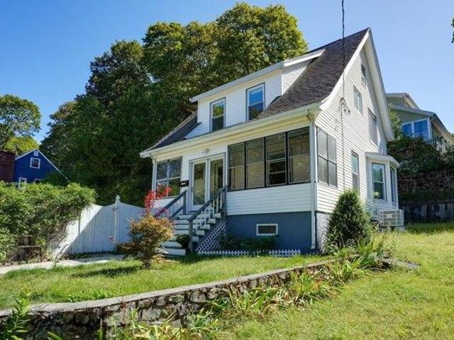 House for sale in Saugus, Essex County
