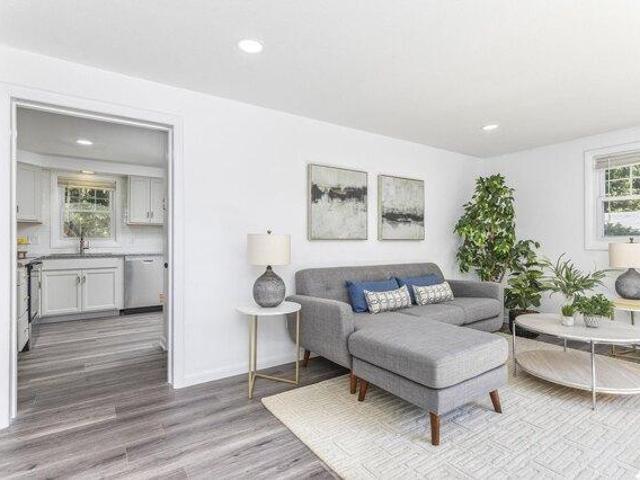 House for sale in Dunstan, Scarborough