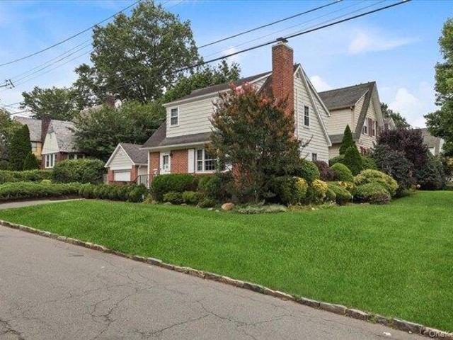 House for sale in Scarsdale, New York