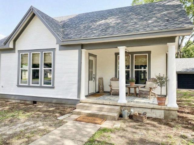 House for sale in Schulenburg, Texas