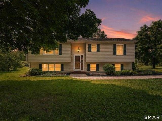 House for sale in Scotland, Connecticut