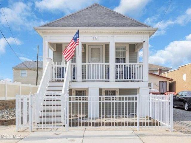 House for sale in Seaside Heights, New Jersey