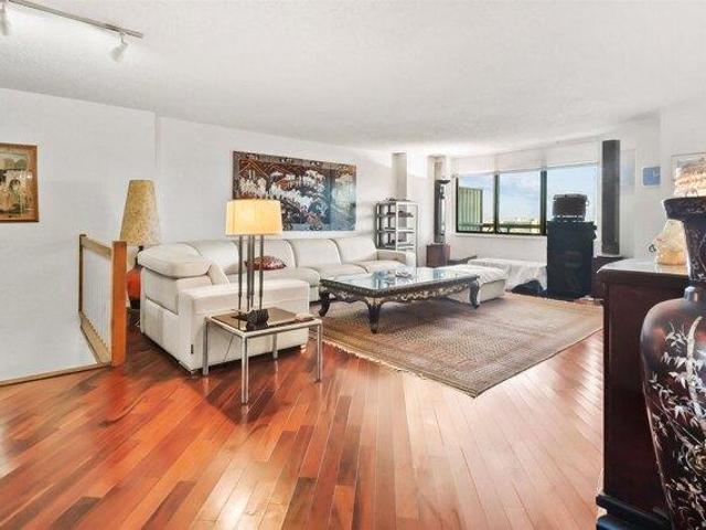 Condo for sale in Hudson, New Jersey