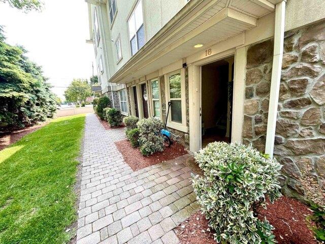 House for sale in Hudson, New Jersey