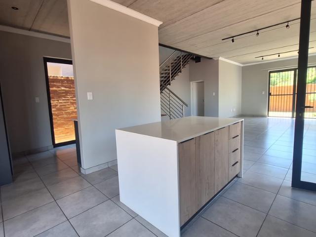 Apartment for rent in Waterkloof, Gauteng