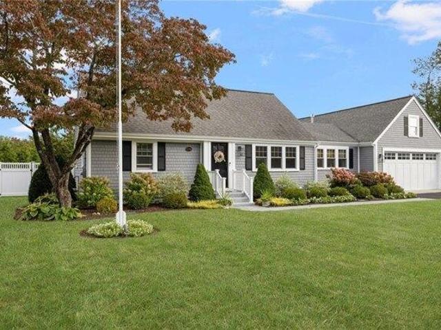 House for sale in Seekonk, Bristol County