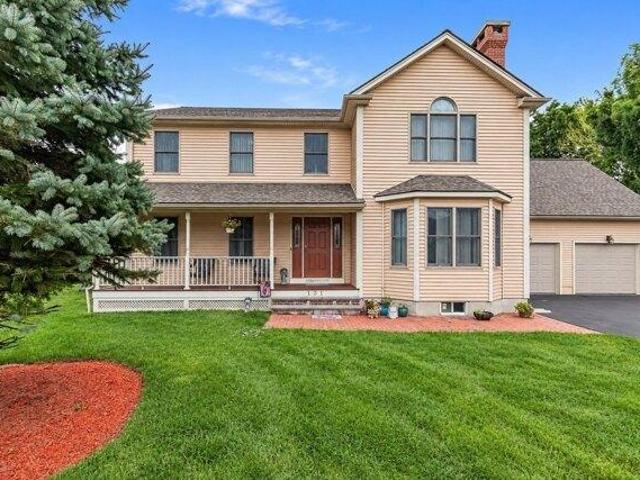 House for sale in Seekonk, Bristol County