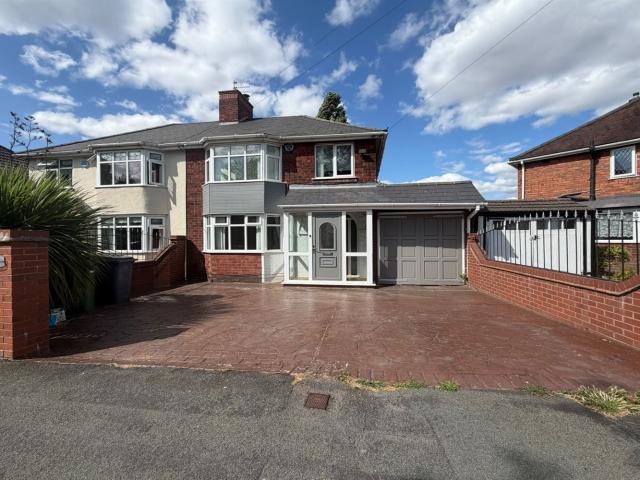 House for rent in Fallings Park, Park Village