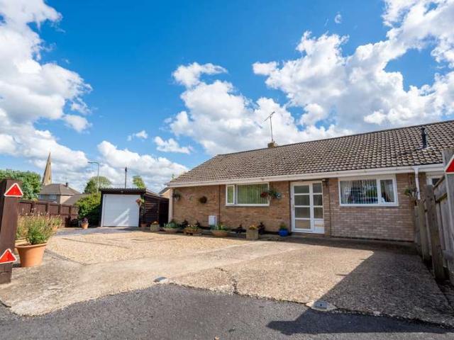 Farm for sale in Stanion