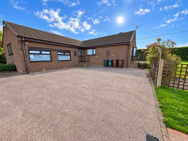 Farm for sale in Broad Folds, Clayton