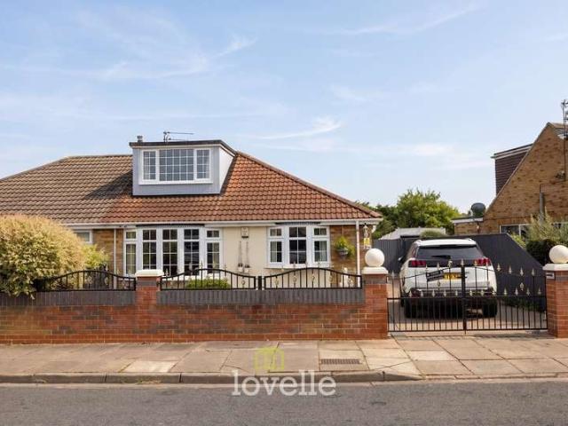 Farm for sale in Weelsby, Cleethorpes
