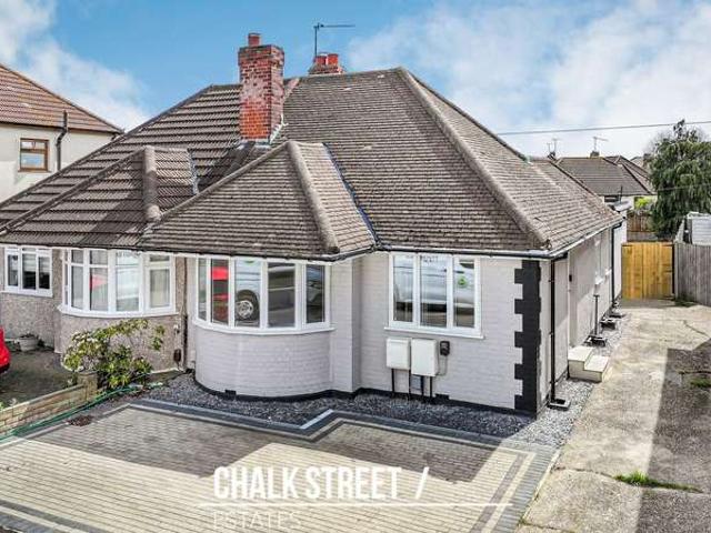 Farm for sale in London Borough of Havering, Greater London