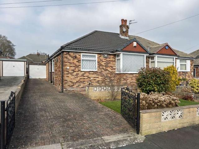 Farm for sale in Bailiff Bridge, Hove Edge