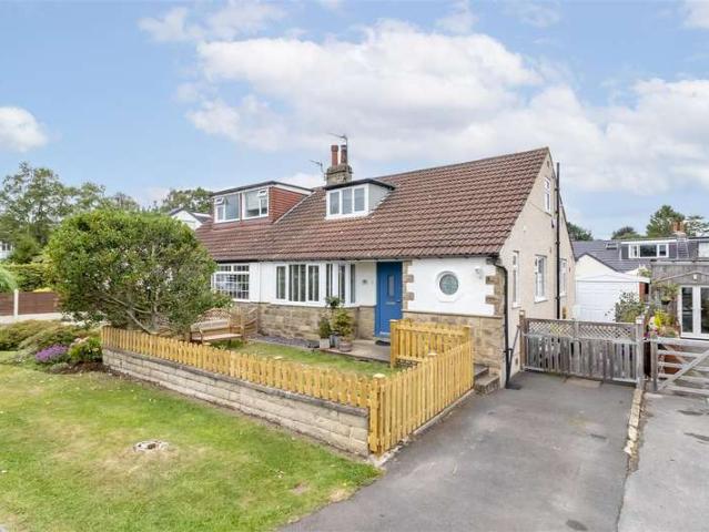 Farm for sale in Bramhope, West Yorkshire