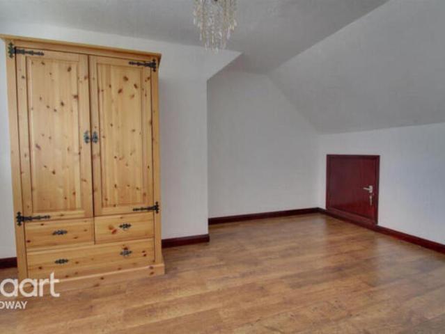 Bungalow for rent in Rochester, Kent