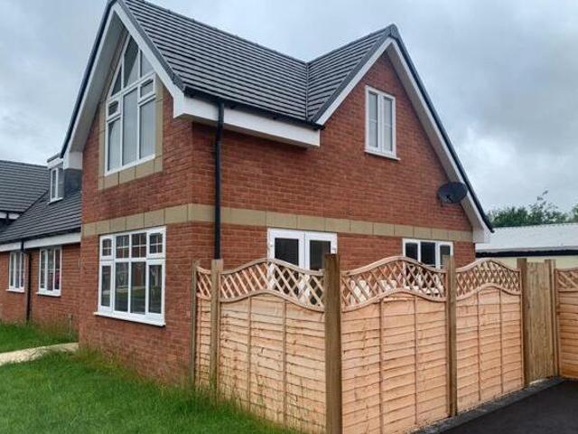 House for rent in Goldthorn Hill, West Midlands