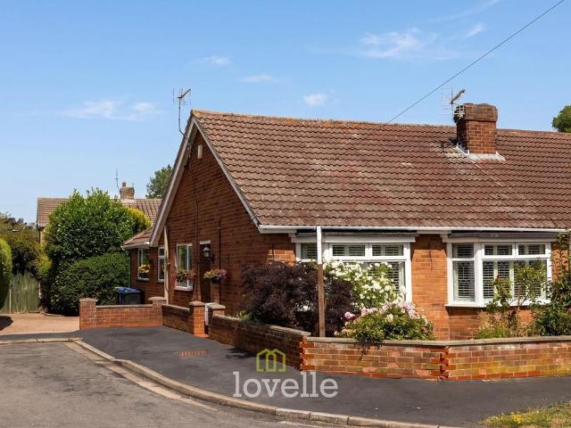 Bungalow for sale in Laceby