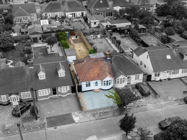 Bungalow for sale in Chadwell St Mary, Essex