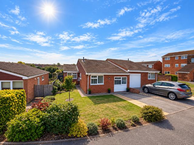 Bungalow for sale in Margate, Thanet