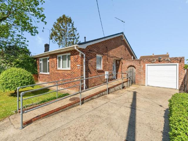 Bungalow for sale in Barton Stacey, Hampshire