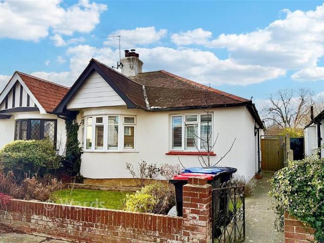 Bungalow for sale in South Tankerton, The Bridge
