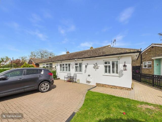 Bungalow for sale in Isle of Grain, Grain