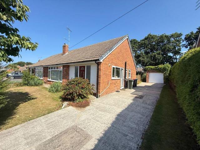 Bungalow for sale in Whitby, Rossmore