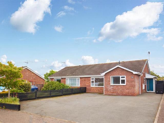 Bungalow for sale in Redenhall with Harleston, Burgh St Peter