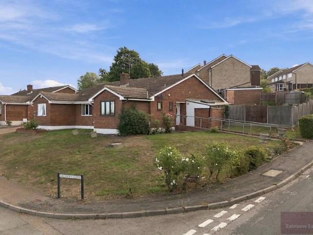 Bungalow for sale in Cliffe and Cliffe Woods, Cliffe Woods