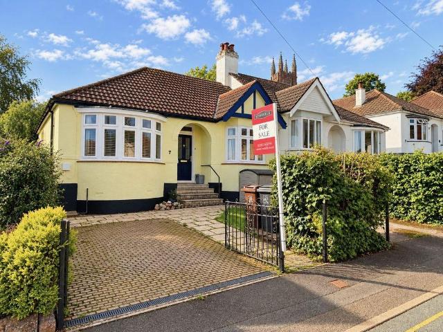 Bungalow for sale in Strode, Devon