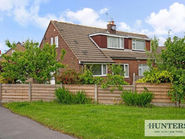 Bungalow for sale in Rufford Park, Yeadon