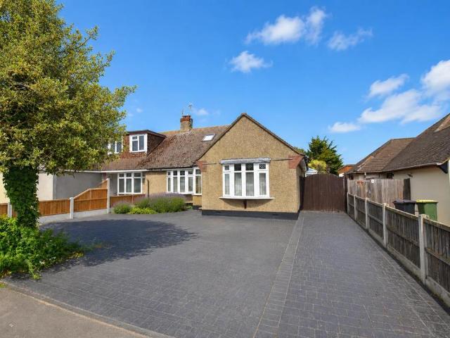 Bungalow for sale in Rochford, Barling