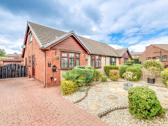 Bungalow for sale in Orrell, Wigan