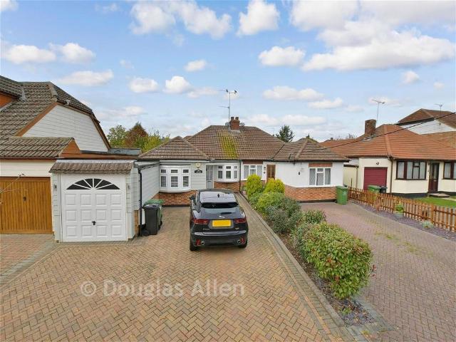 Bungalow for sale in Great Burstead, Essex
