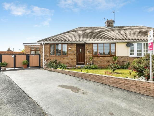 Bungalow for sale in Hut Green, Eggborough