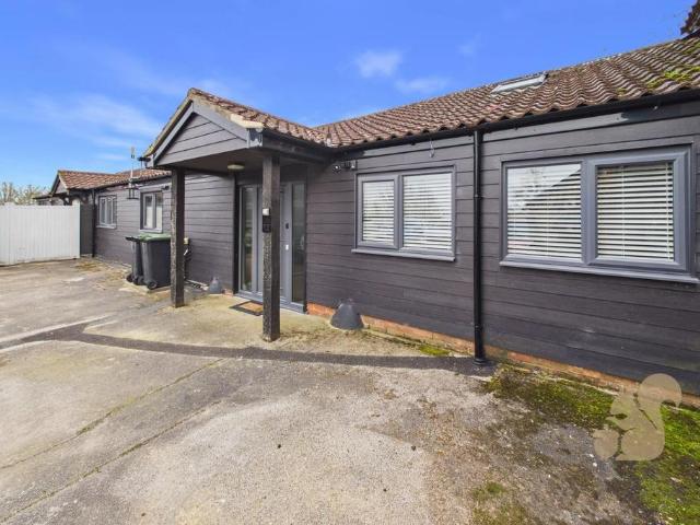 Bungalow for sale in Bedingfield, Suffolk