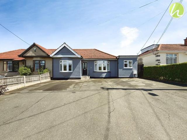 Bungalow for sale in Corringham, Essex