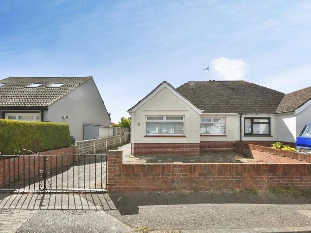 Bungalow for sale in Westwood, Acol