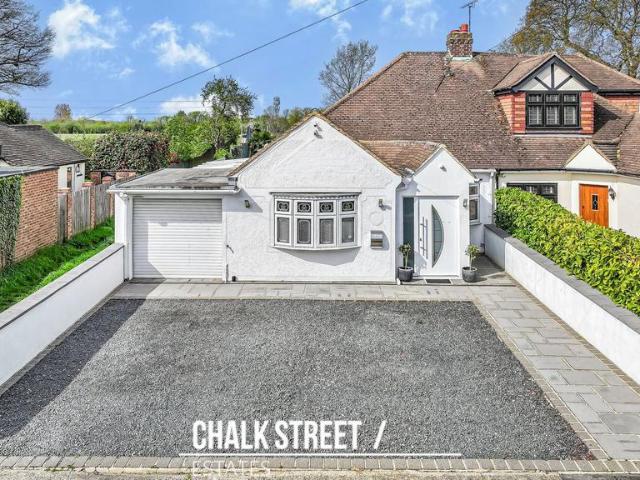 Bungalow for sale in Corbets Tey, Greater London