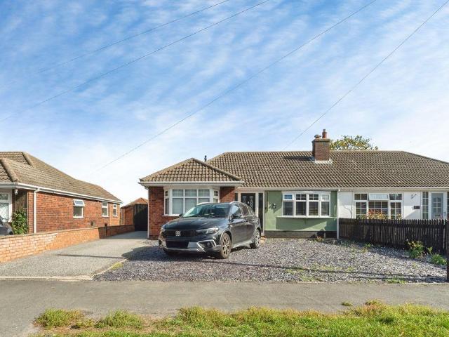 Bungalow for sale in Humberston, Greater Lincolnshire