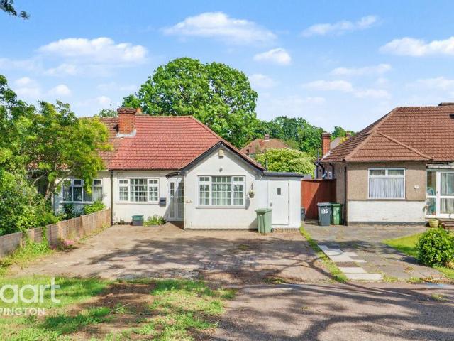 Bungalow for sale in Goddington, Greater London