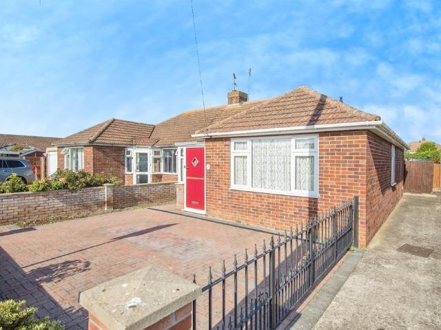 Bungalow for sale in Upper Dovercourt, Dale Hill