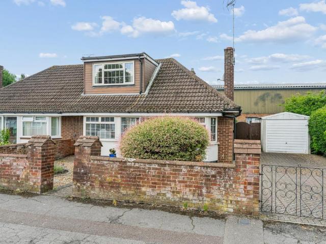 Bungalow for sale in Woodside Estate, Houghton Regis