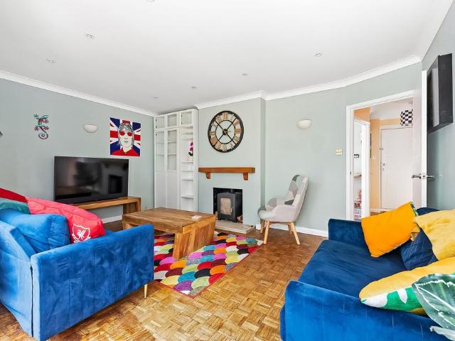 Bungalow for sale in Greatness, Sevenoaks