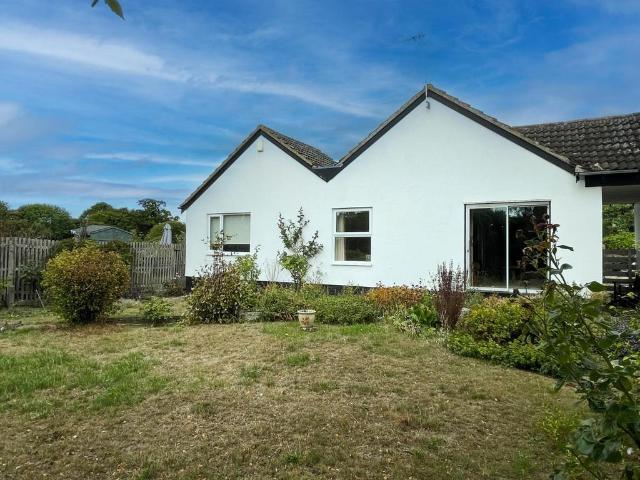 Bungalow for sale in Arrington, Cambridgeshire