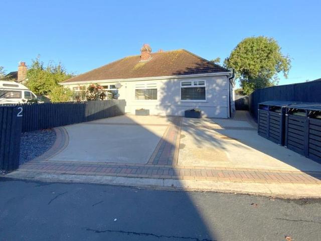 Bungalow for sale in Scartho, Greater Lincolnshire
