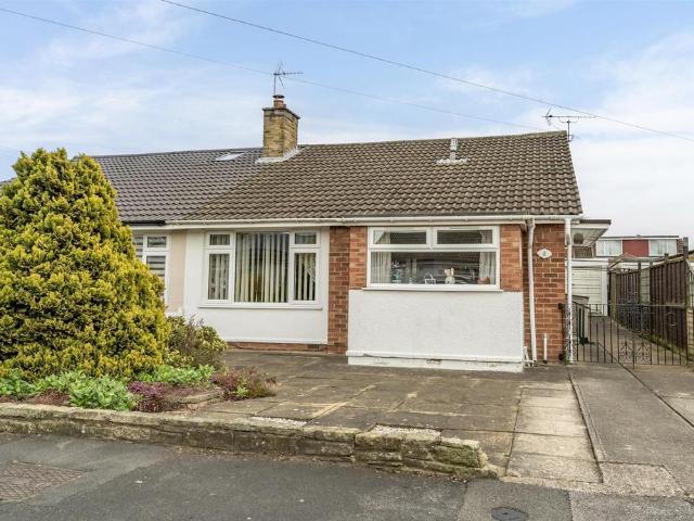 Bungalow for sale in High Field, York