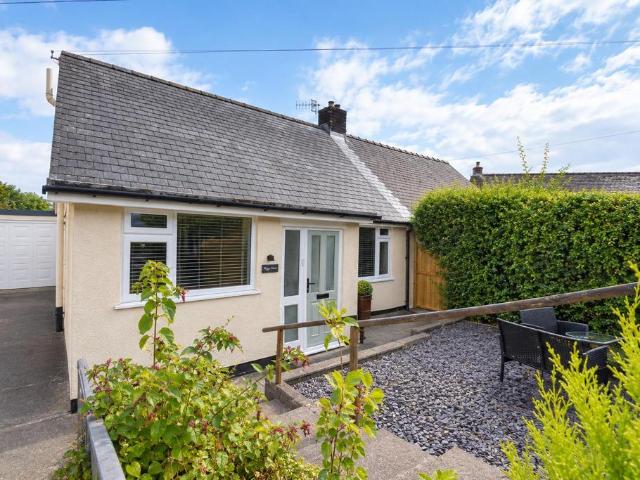 Bungalow for sale in Bala, Y Bala