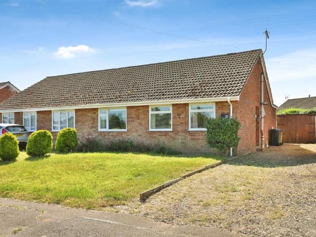 Bungalow for sale in South Green, East Tuddenham