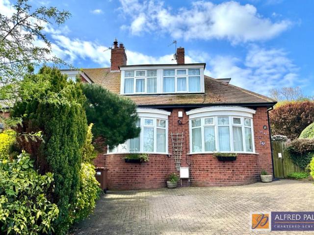 Bungalow for sale in Fulwell, Sunderland
